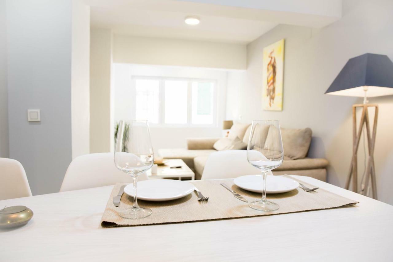 Picasso Premium Apartment Малага Екстериор снимка