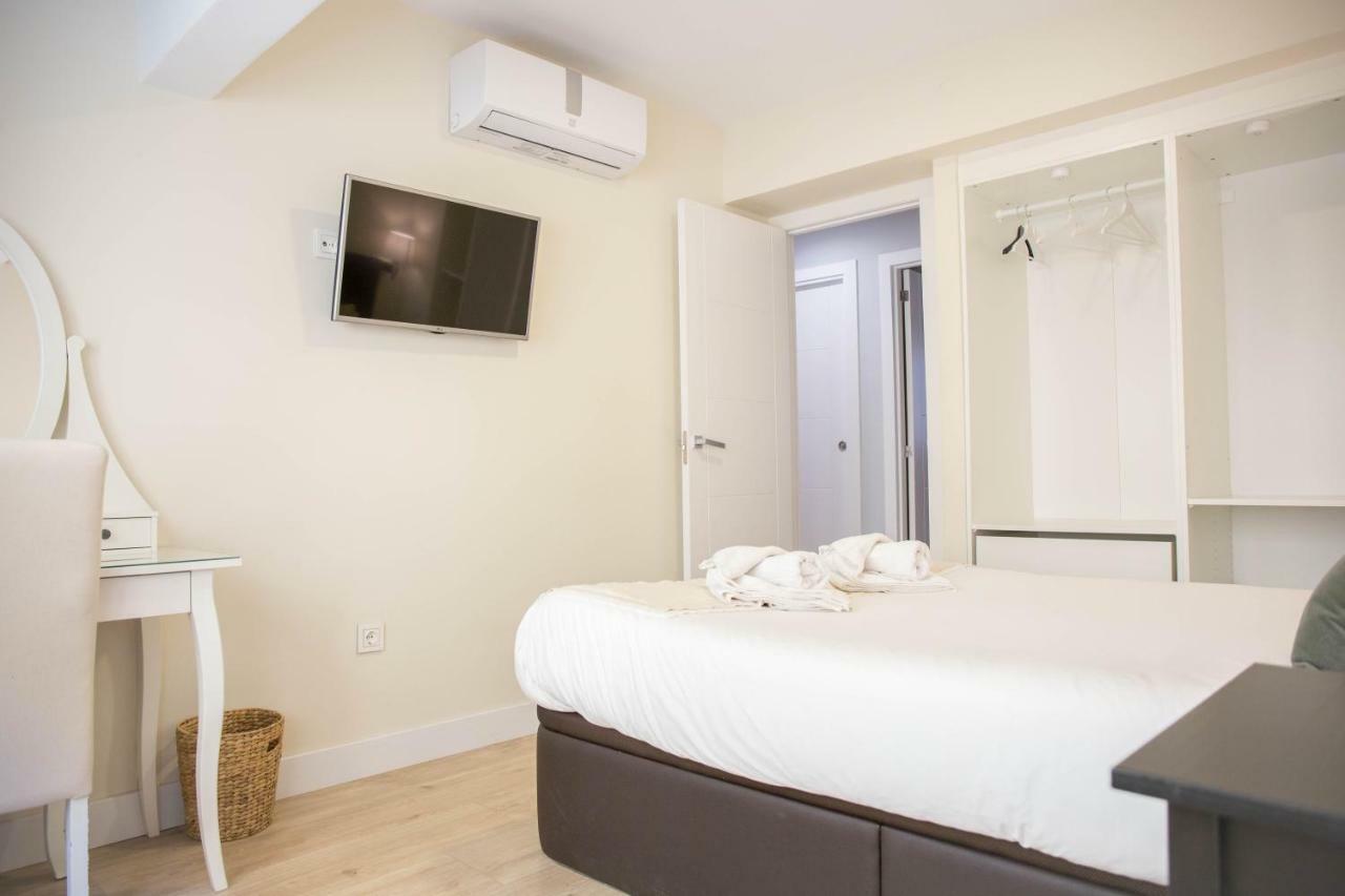 Picasso Premium Apartment Малага Екстериор снимка