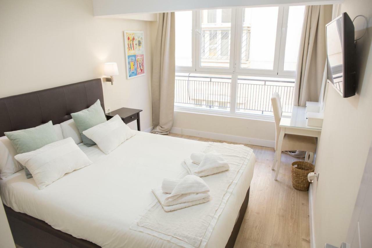 Picasso Premium Apartment Малага Екстериор снимка